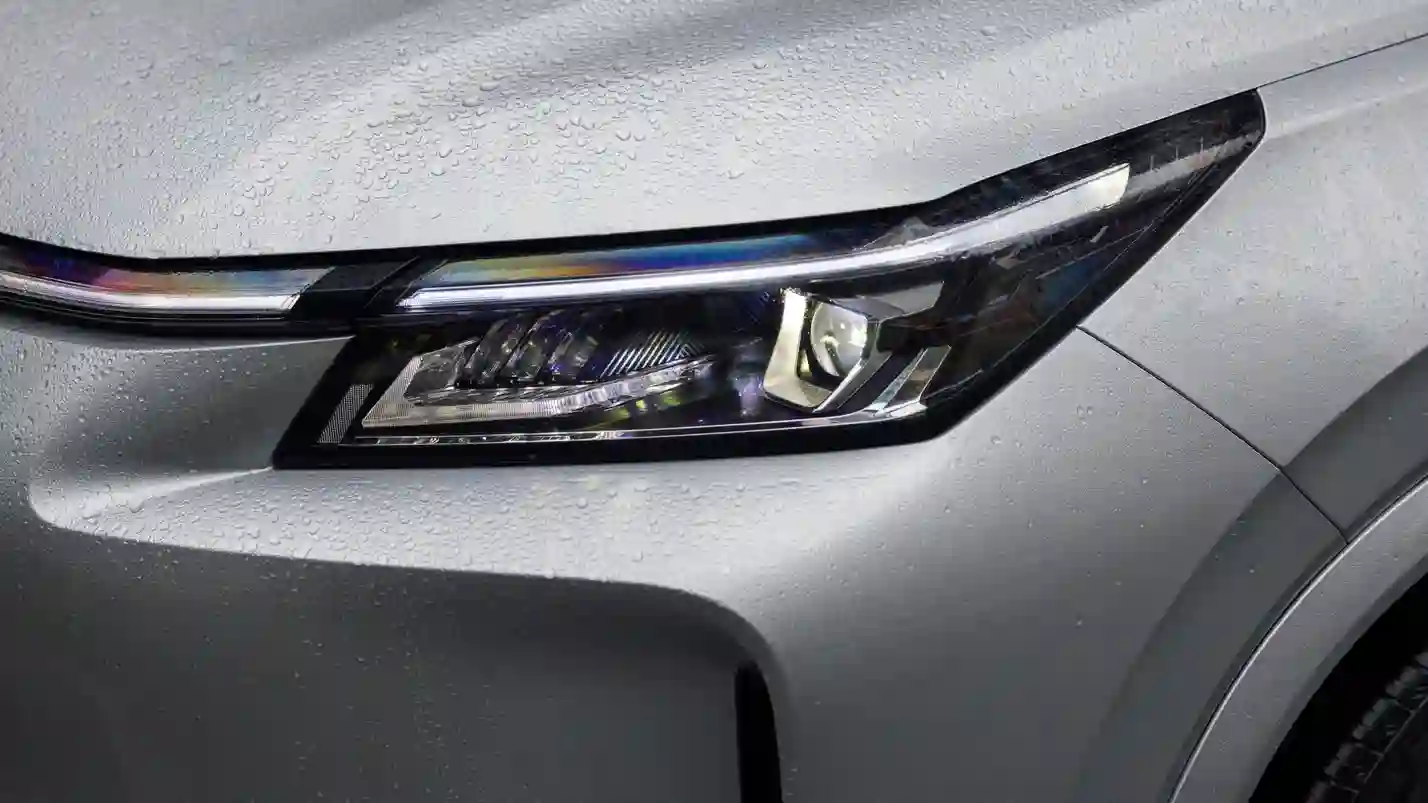 Новость EVOLUTE (Больше чем рестайлинг: первый тест обновлённого российского гибрида EVOLUTE i‑SPACE)